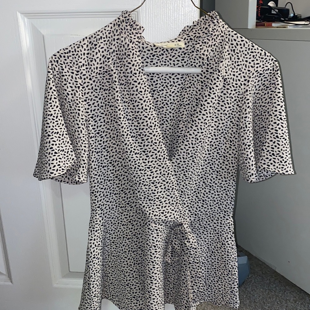 Black and White Patterned Summer Tie Top